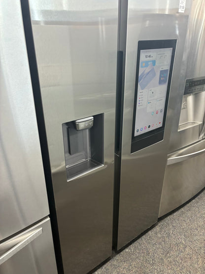 SAMSUNG side by side refrigerator stainless steel 36” ice maker water dispenser ice maker