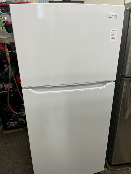 ^ ITEM: #RF53J Frigidaire top freezer white refrigerator  30” in