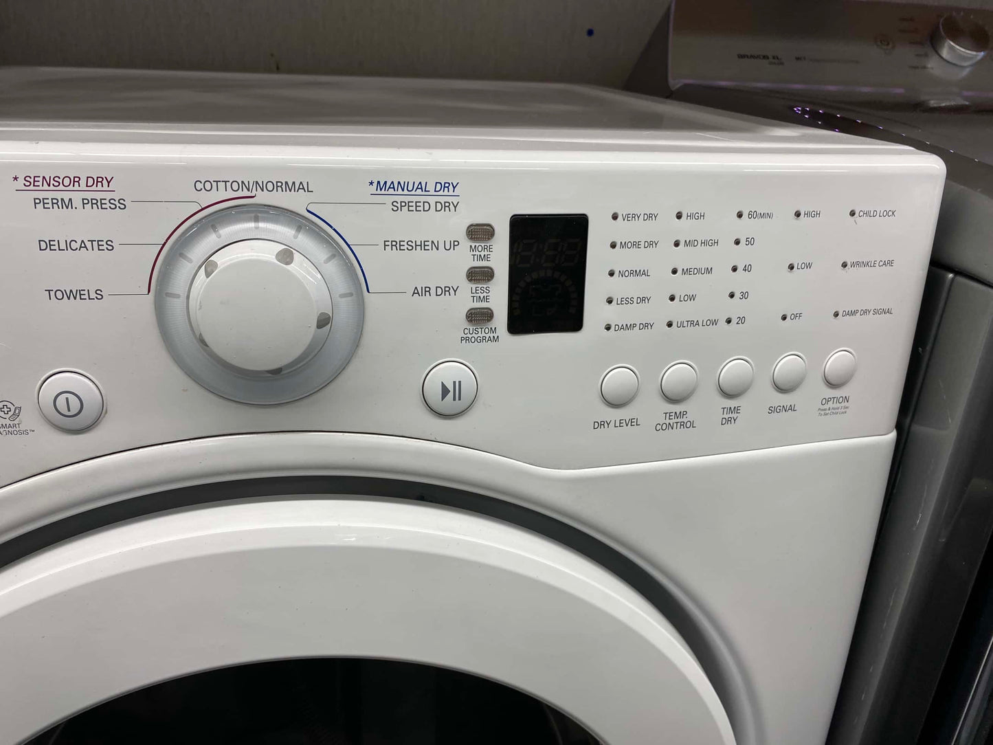 ITEM #ED42C LG front load electric dryer 220v large capacity stackable 27”