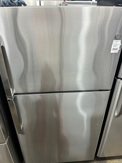 GE top freezer refrigerator stainless steel 33”