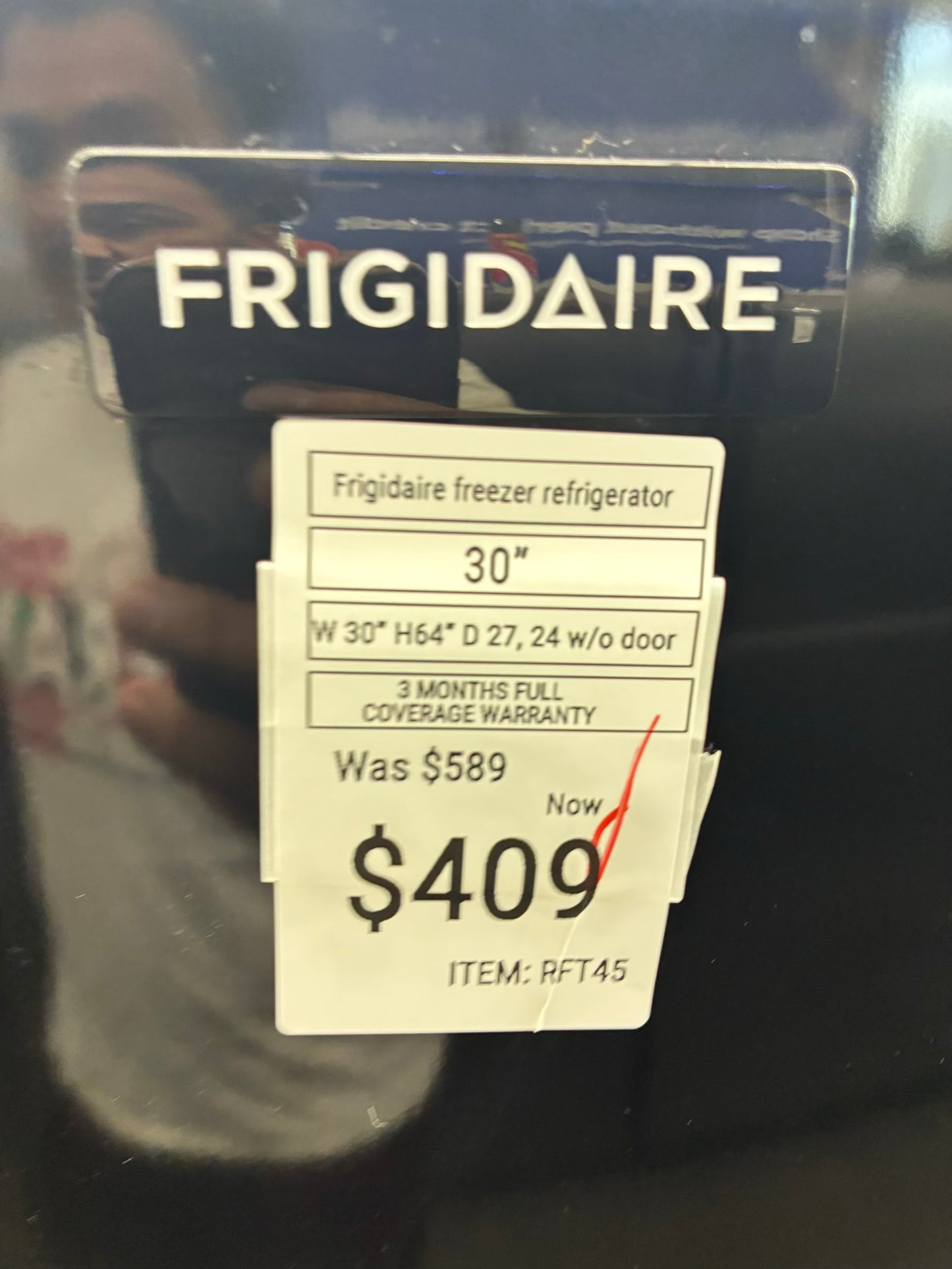 Frigidaire top freezer refrigerator Black 30”