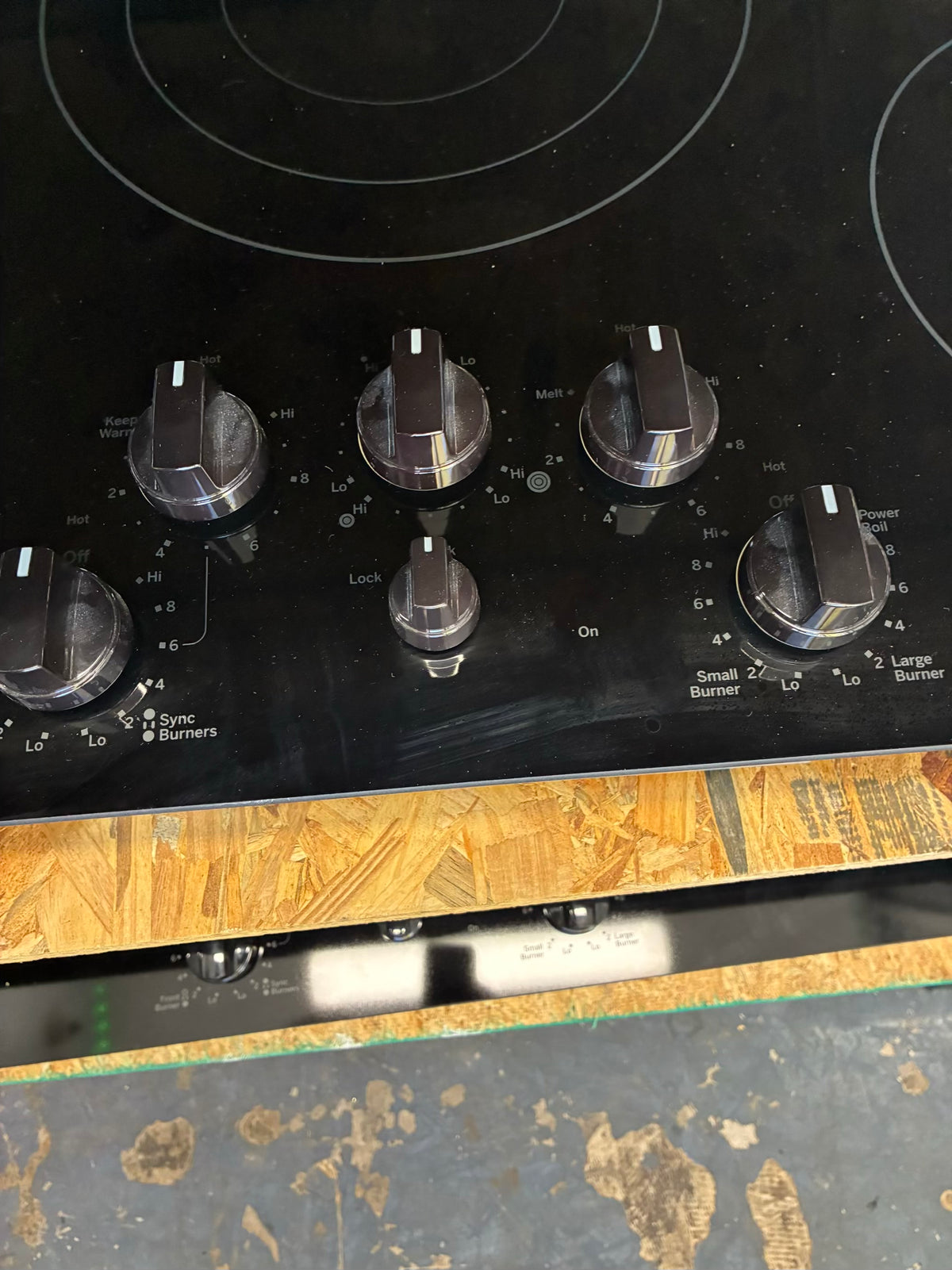 Brand New GE -36" Electric Cooktop - Black stainless steel Model:PP7030BMTS (Copy 2)